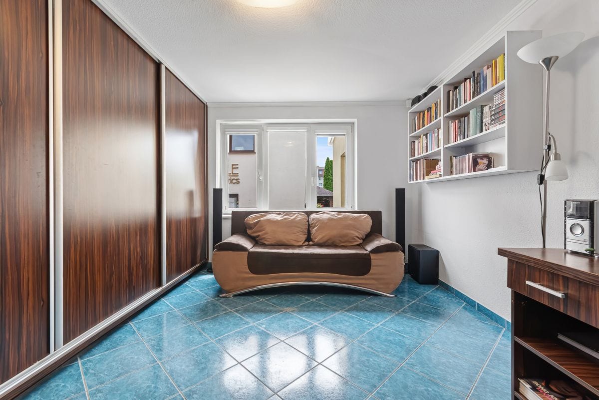 Dom 5 pokojowe na Sprzedaż