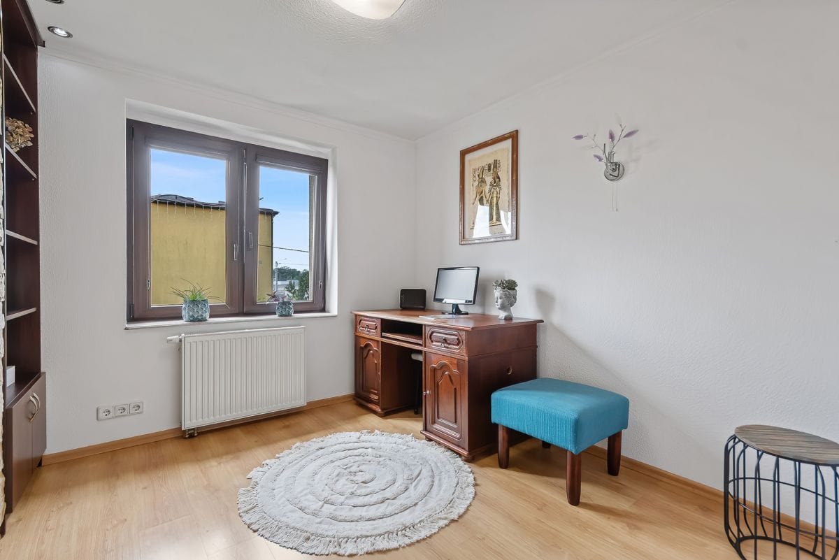 Dom 5 pokojowe na Sprzedaż