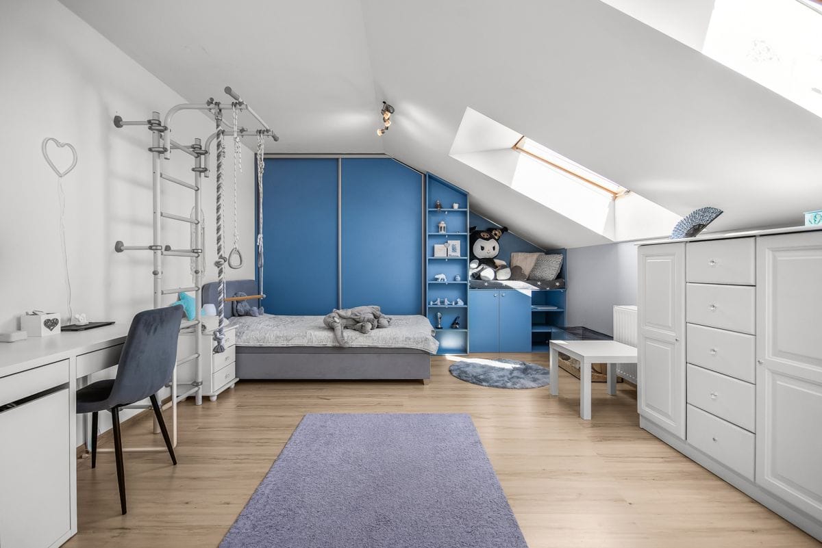 Mieszkanie 4 pokojowe na Sprzedaż