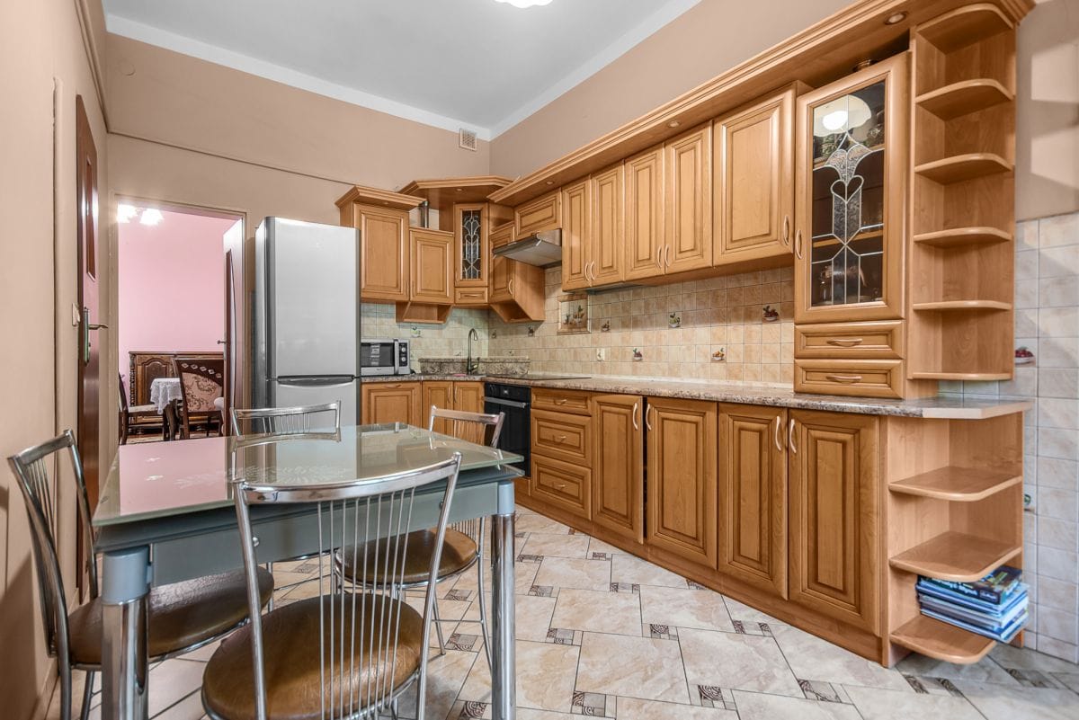 Dom 4 pokojowe na Sprzedaż