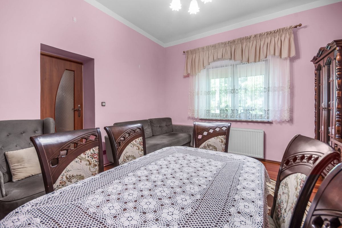 Dom 4 pokojowe na Sprzedaż