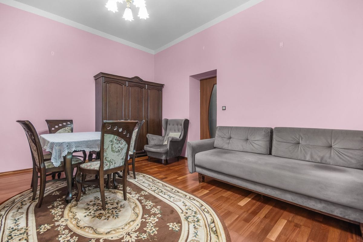 Dom 4 pokojowe na Sprzedaż