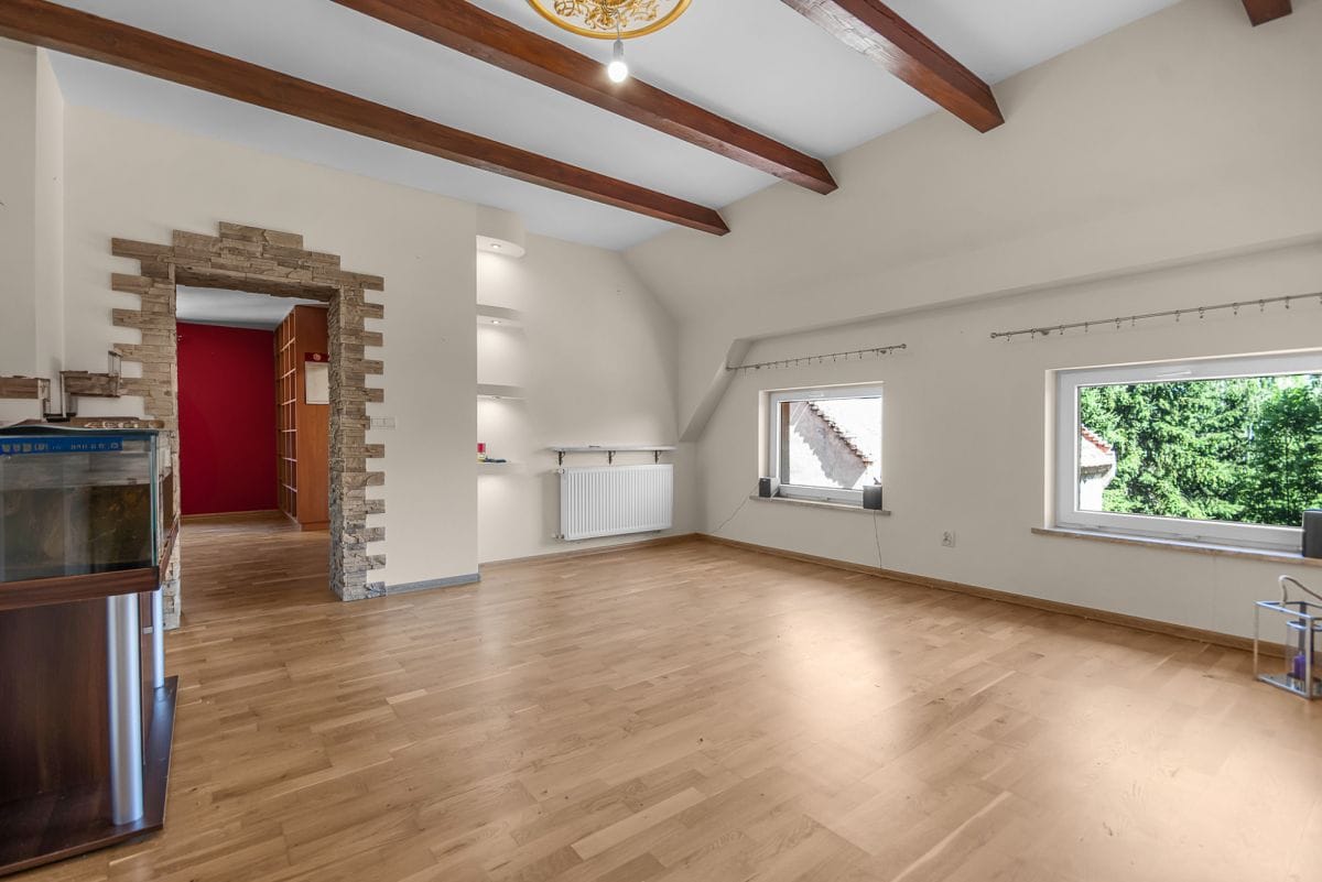 Dom 4 pokojowe na Sprzedaż