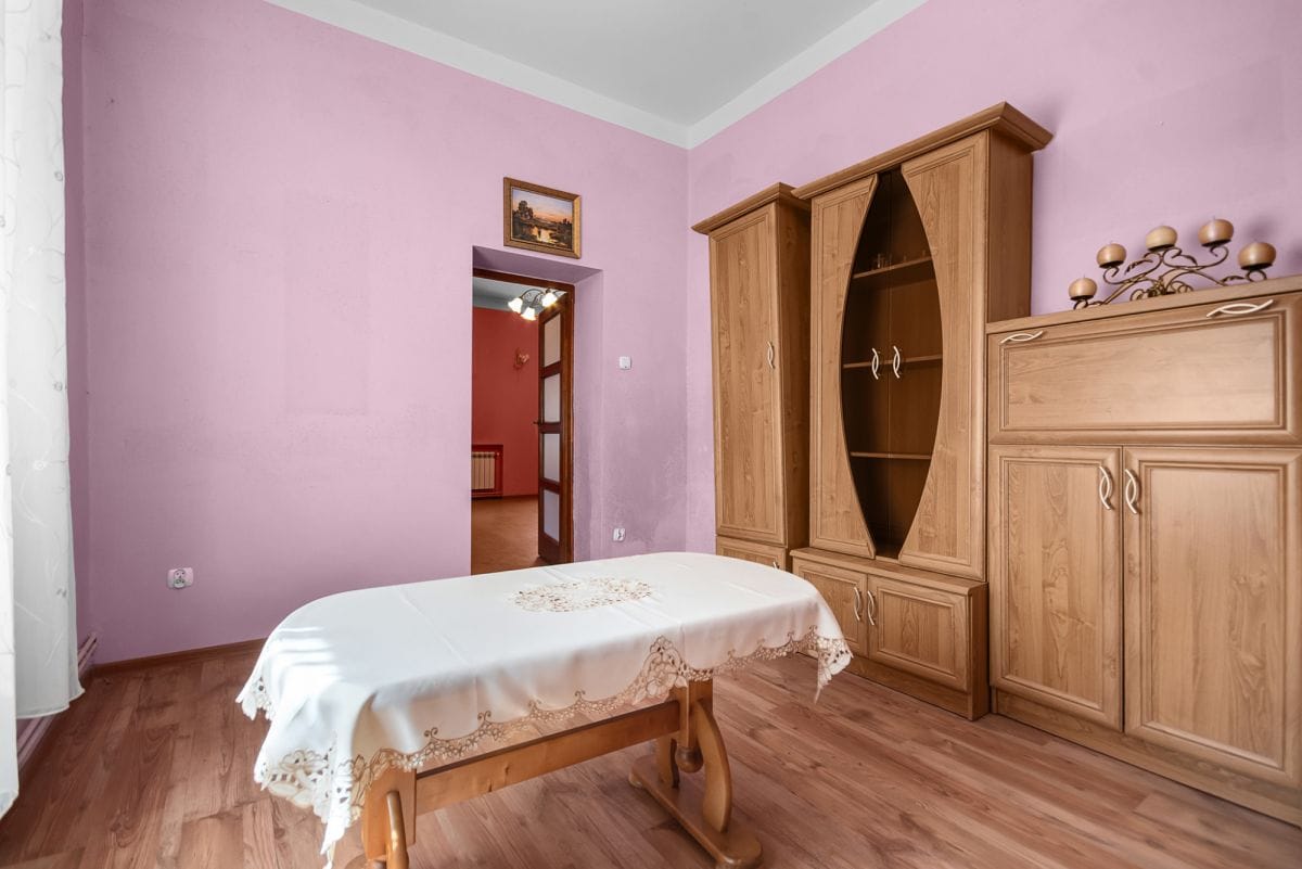 Dom 4 pokojowe na Sprzedaż