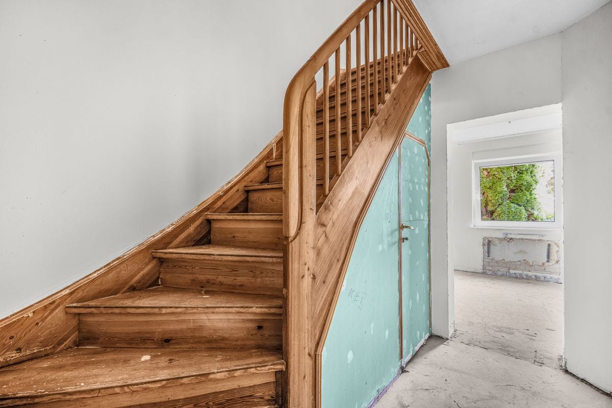 Dom 6 pokojowe na Sprzedaż