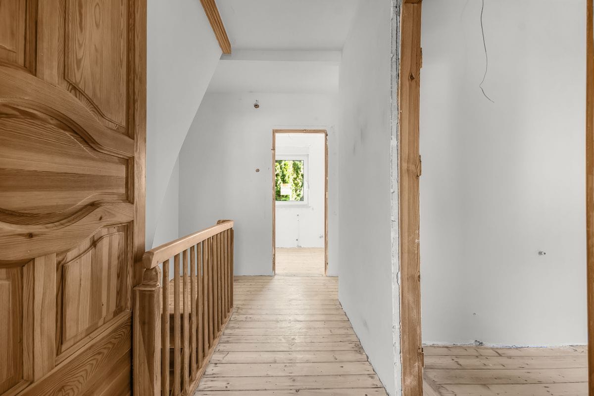 Dom 6 pokojowe na Sprzedaż