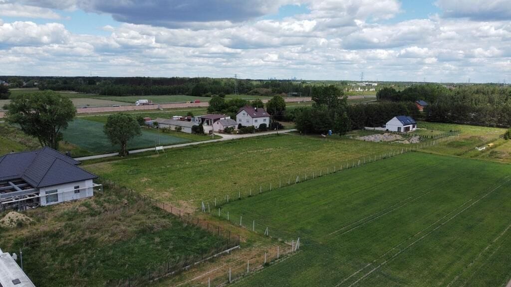 Działka  pokojowe na Sprzedaż