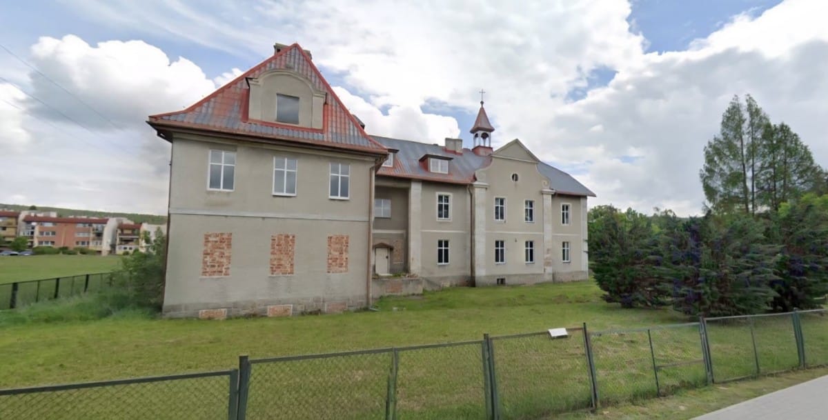 Lokal użytkowy  pokojowe na Sprzedaż