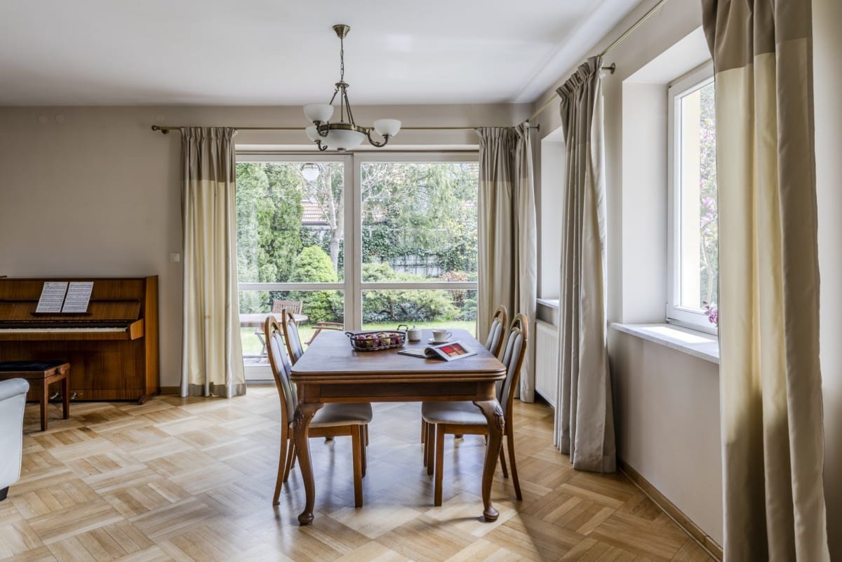 Dom 5 pokojowe na Sprzedaż