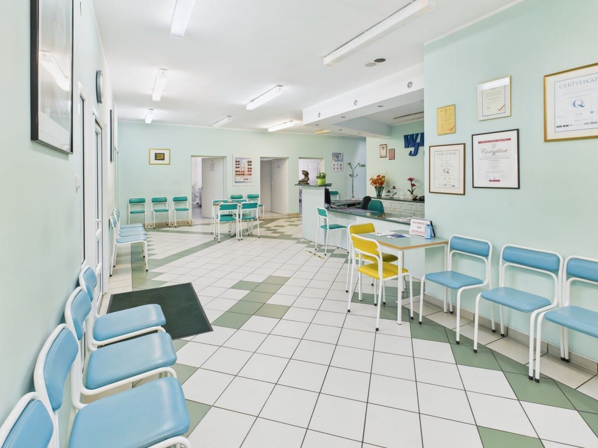 Lokal użytkowy  pokojowe na Sprzedaż