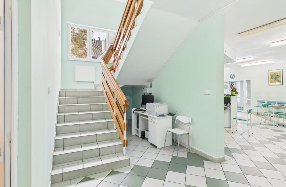 Lokal użytkowy  pokojowe na Sprzedaż