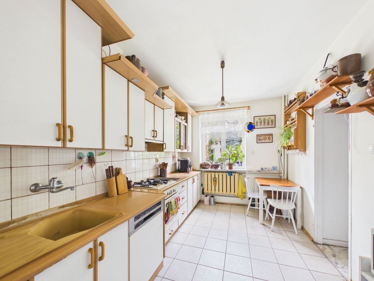 Dom 10 pokojowe na Sprzedaż