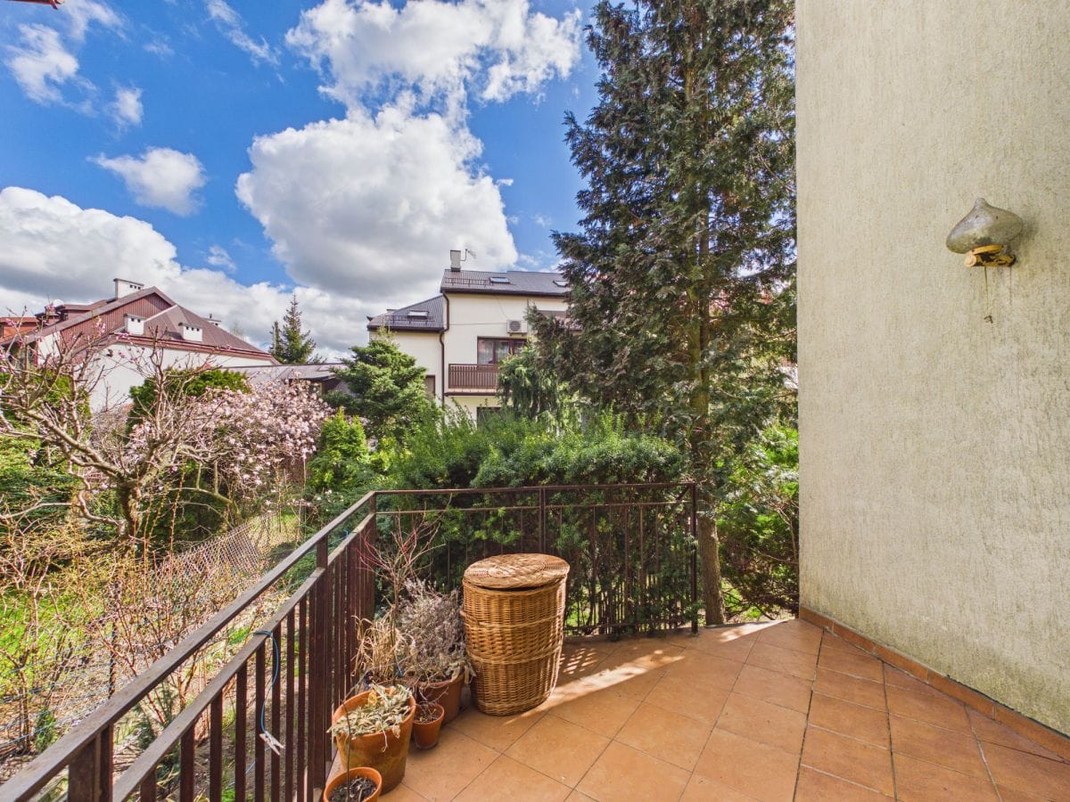 Dom 10 pokojowe na Sprzedaż