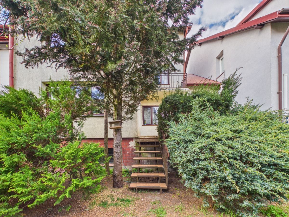 Dom 10 pokojowe na Sprzedaż