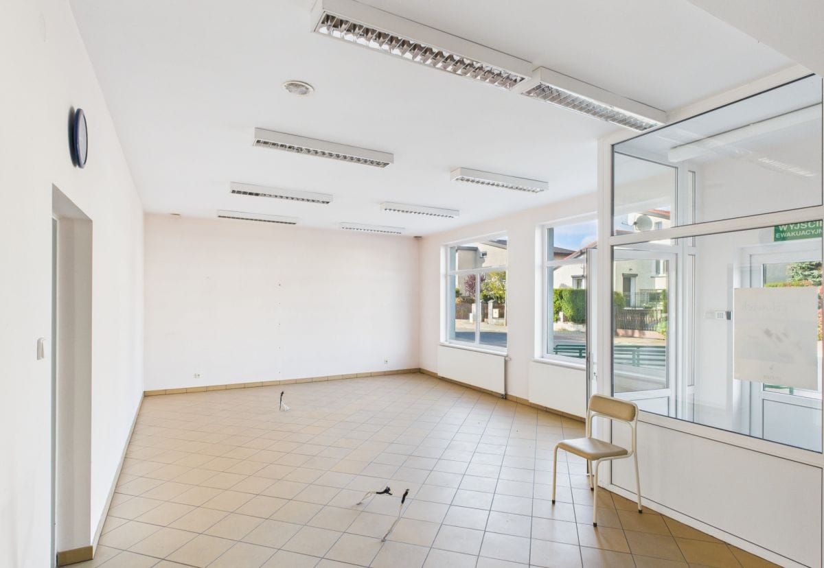 Lokal użytkowy  pokojowe na Sprzedaż