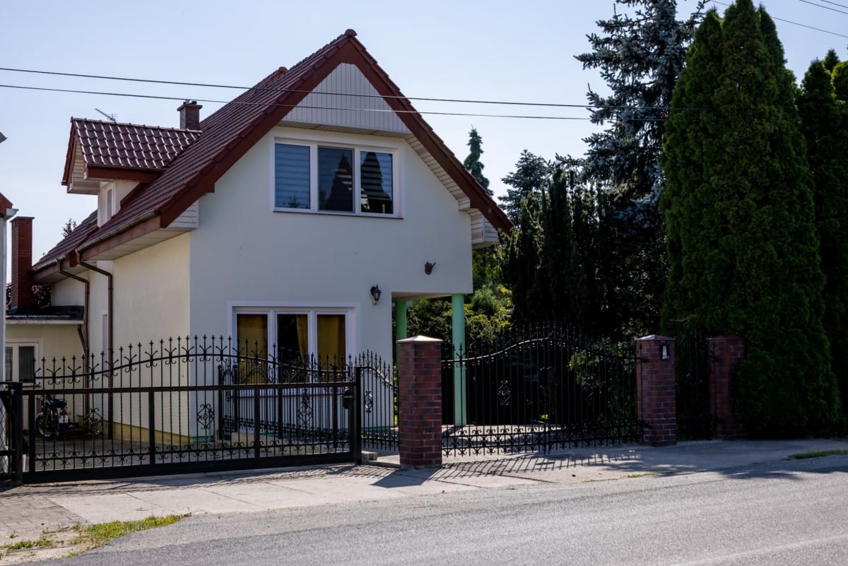 Dom  pokojowe na Sprzedaż