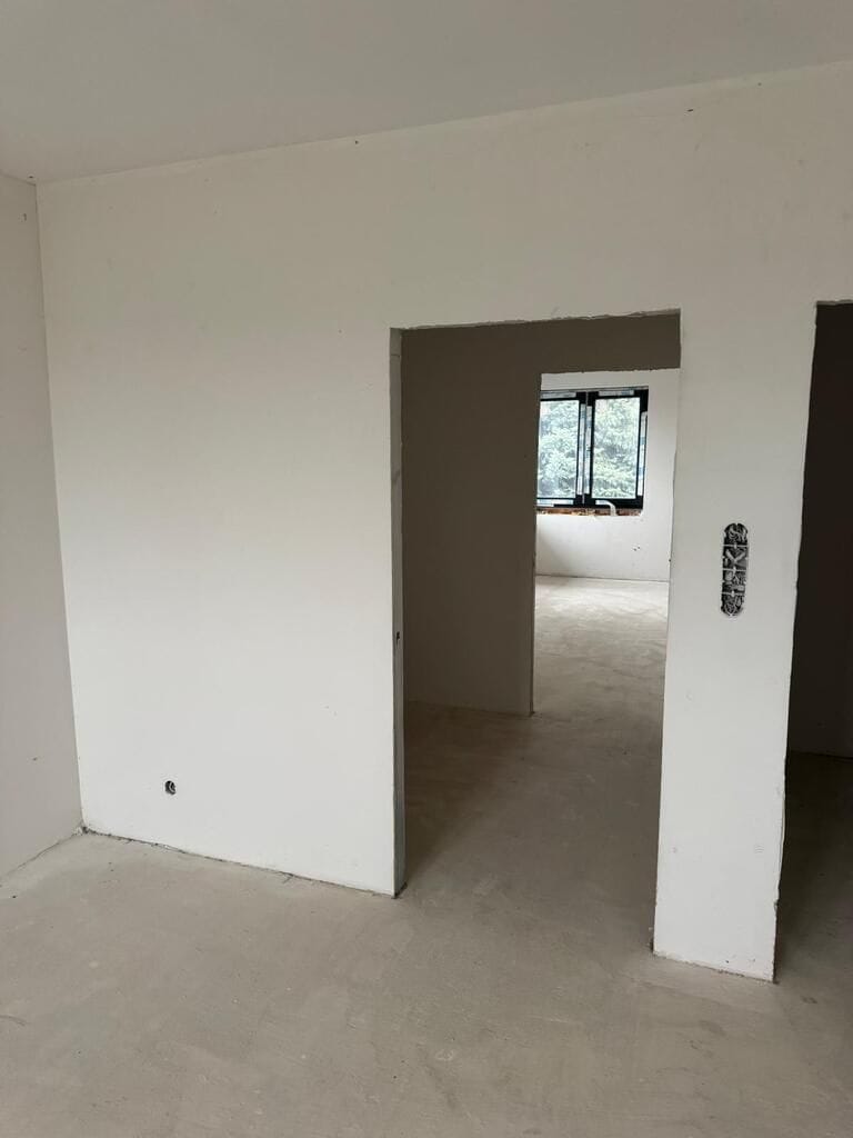 Dom 8 pokojowe na Sprzedaż