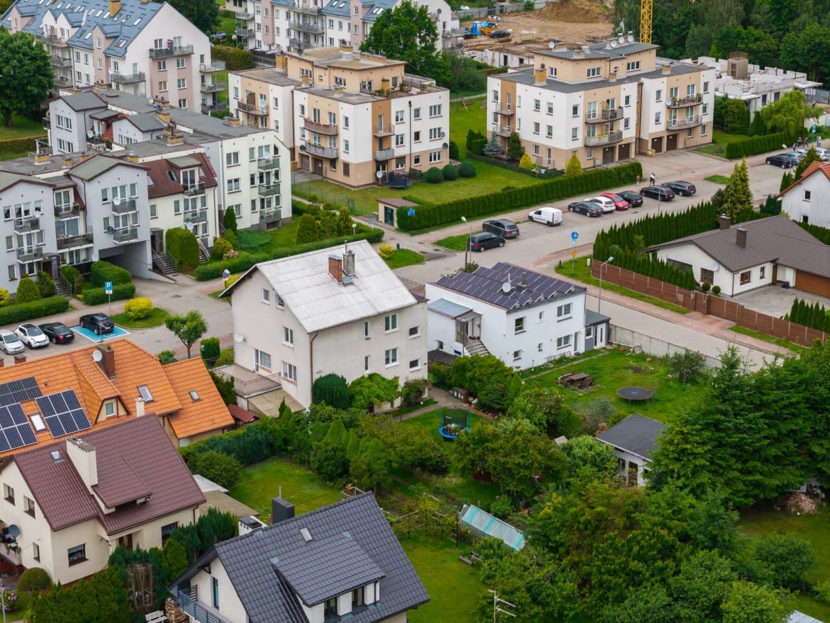 Dom 8 pokojowe na Sprzedaż