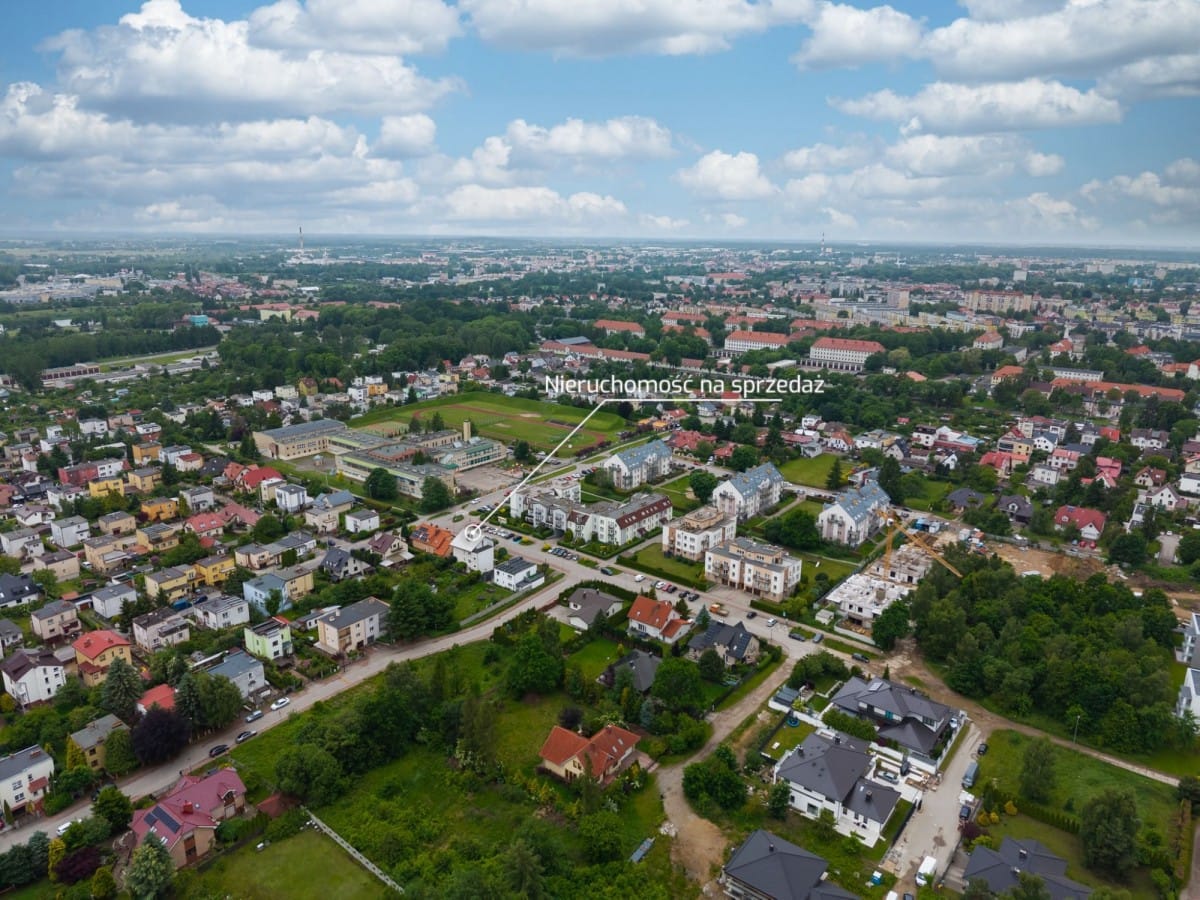 Dom 8 pokojowe na Sprzedaż