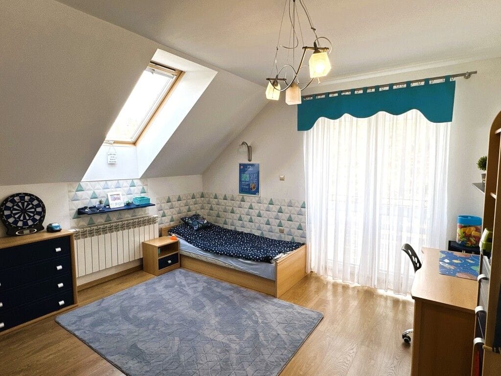 Dom 6 pokojowe na Sprzedaż