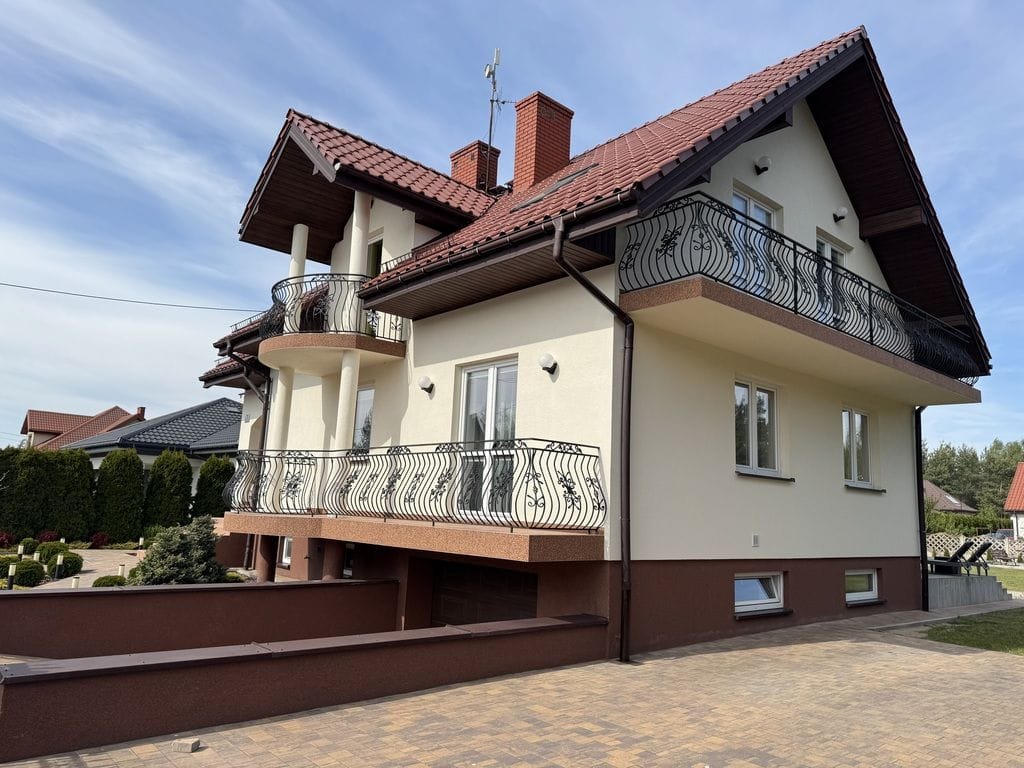 Dom 6 pokojowe na Sprzedaż