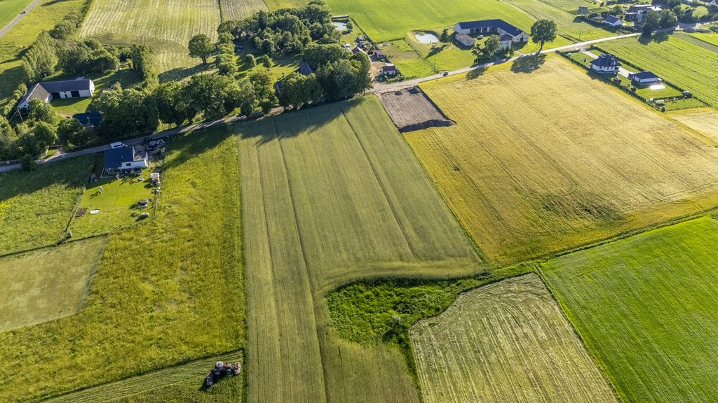 Działka  pokojowe na Sprzedaż