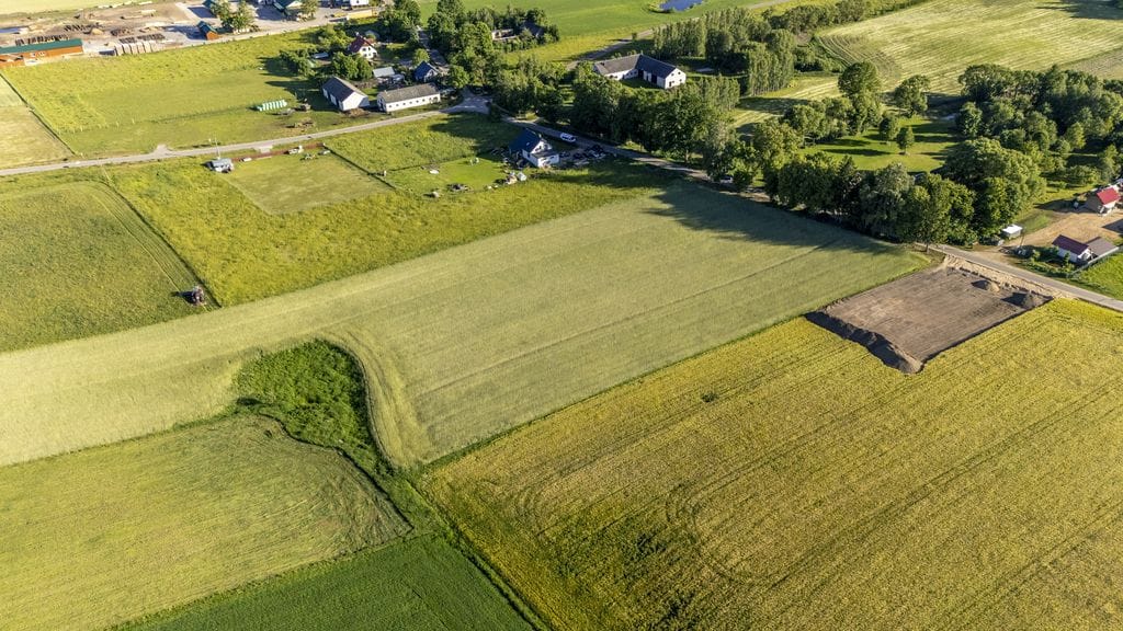 Działka  pokojowe na Sprzedaż
