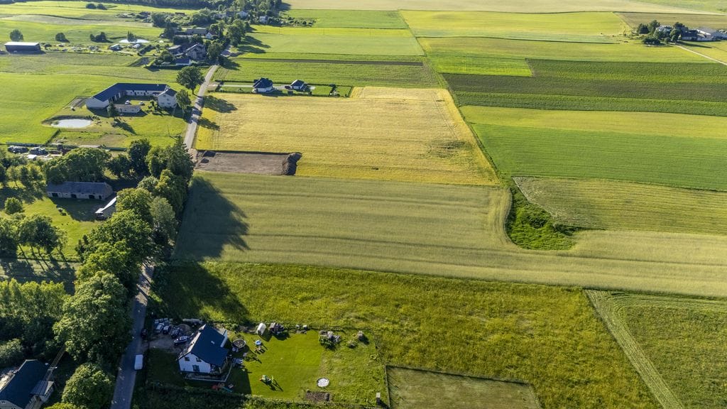 Działka  pokojowe na Sprzedaż