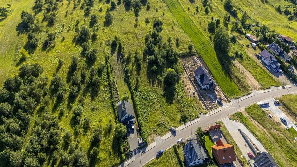 Działka  pokojowe na Sprzedaż
