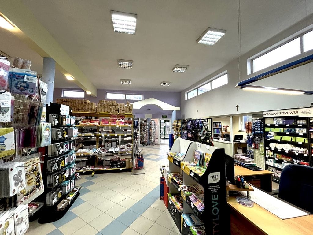 Lokal użytkowy  pokojowe na Sprzedaż