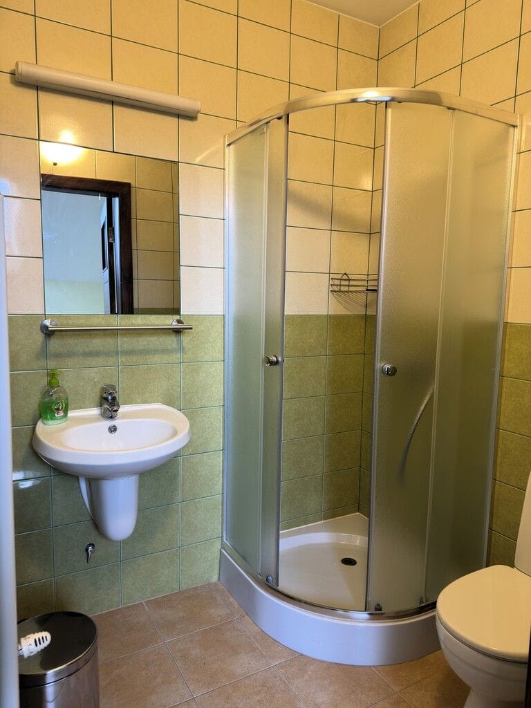 Lokal użytkowy  pokojowe na Sprzedaż