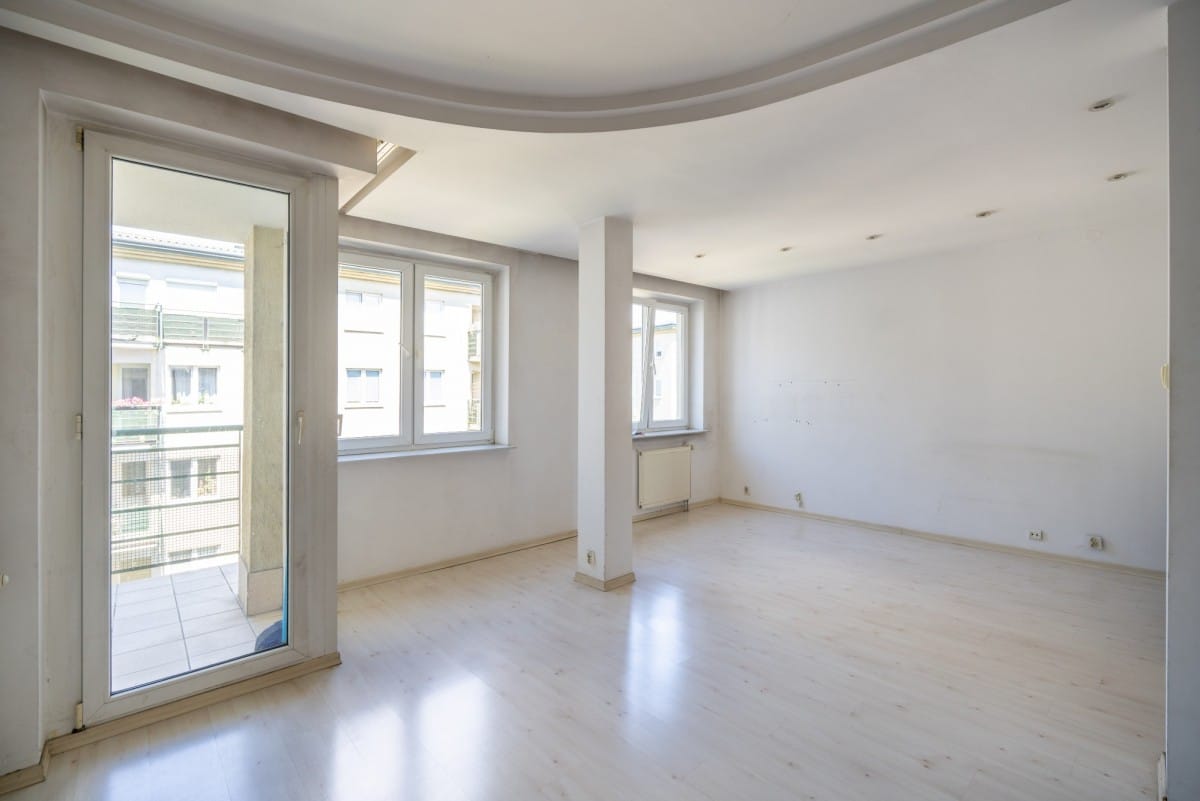 Mieszkanie 3 pokojowe na Sprzedaż