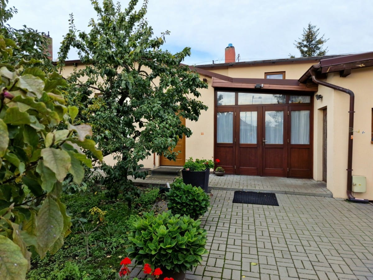 Lokal użytkowy  pokojowe na Sprzedaż