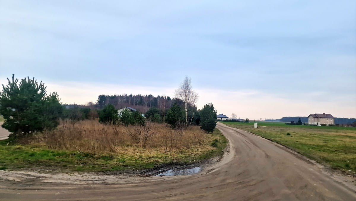 Działka  pokojowe na Sprzedaż