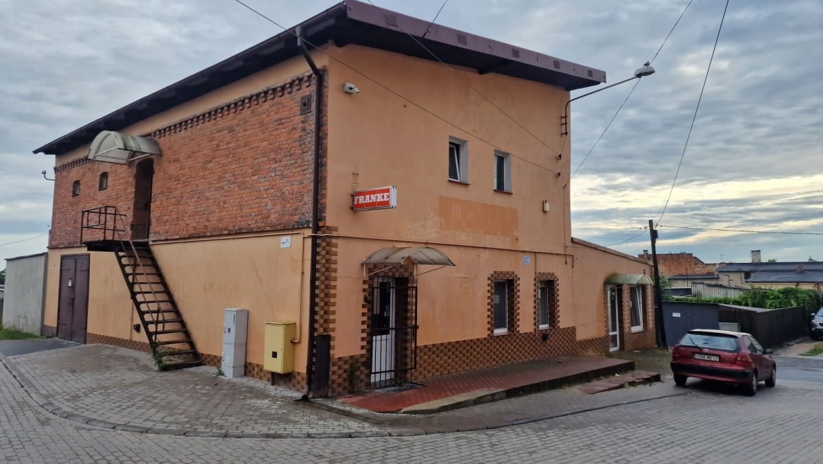 Lokal użytkowy  pokojowe na Sprzedaż
