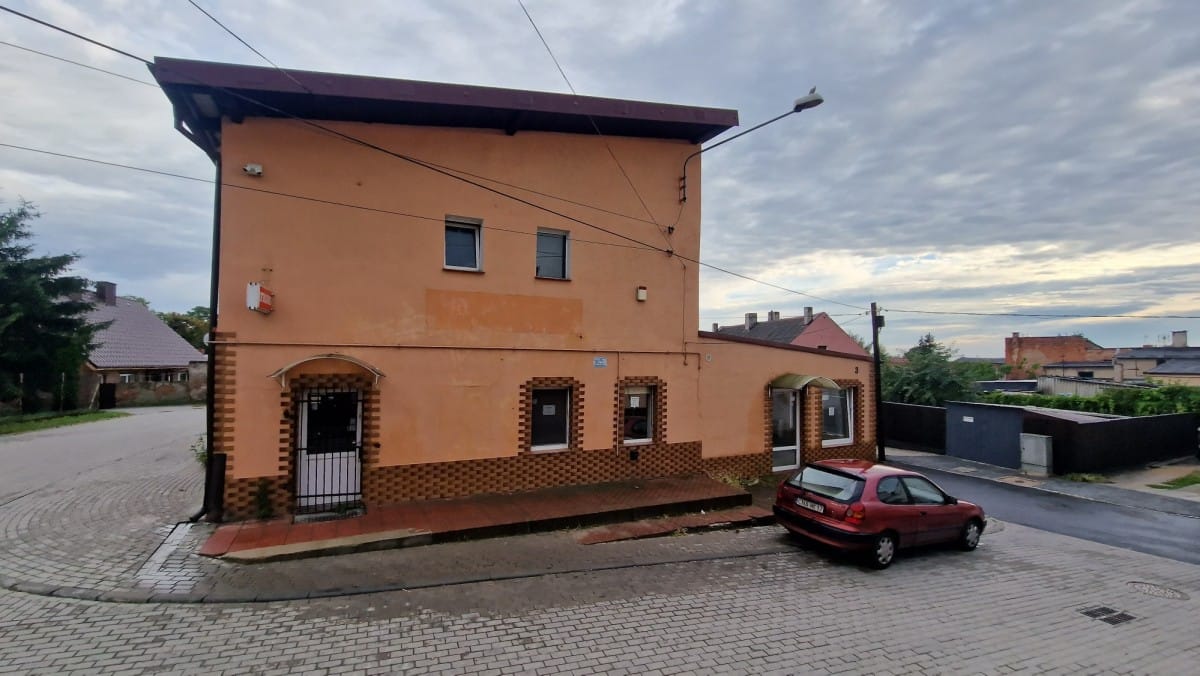 Lokal użytkowy  pokojowe na Sprzedaż