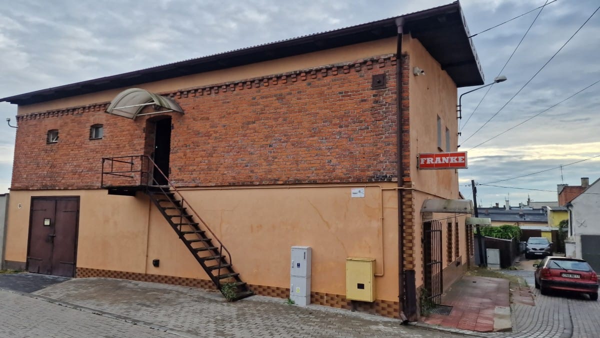 Lokal użytkowy  pokojowe na Sprzedaż