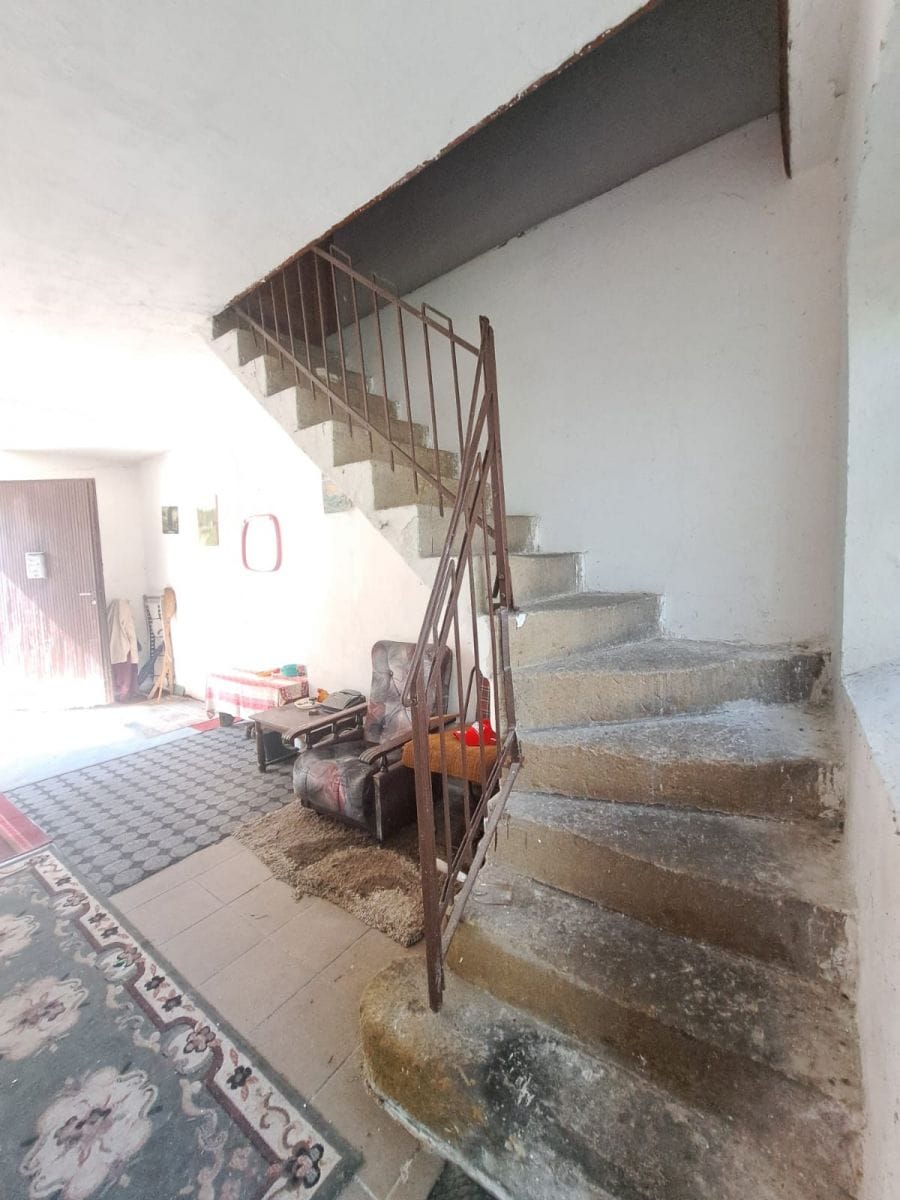 Dom 5 pokojowe na Sprzedaż