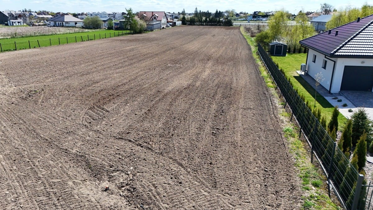 Działka  pokojowe na Sprzedaż