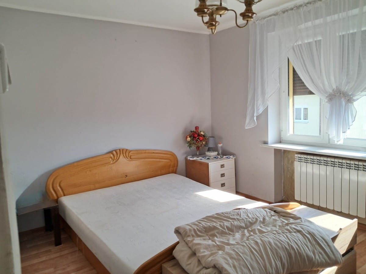 Dom 5 pokojowe na Sprzedaż