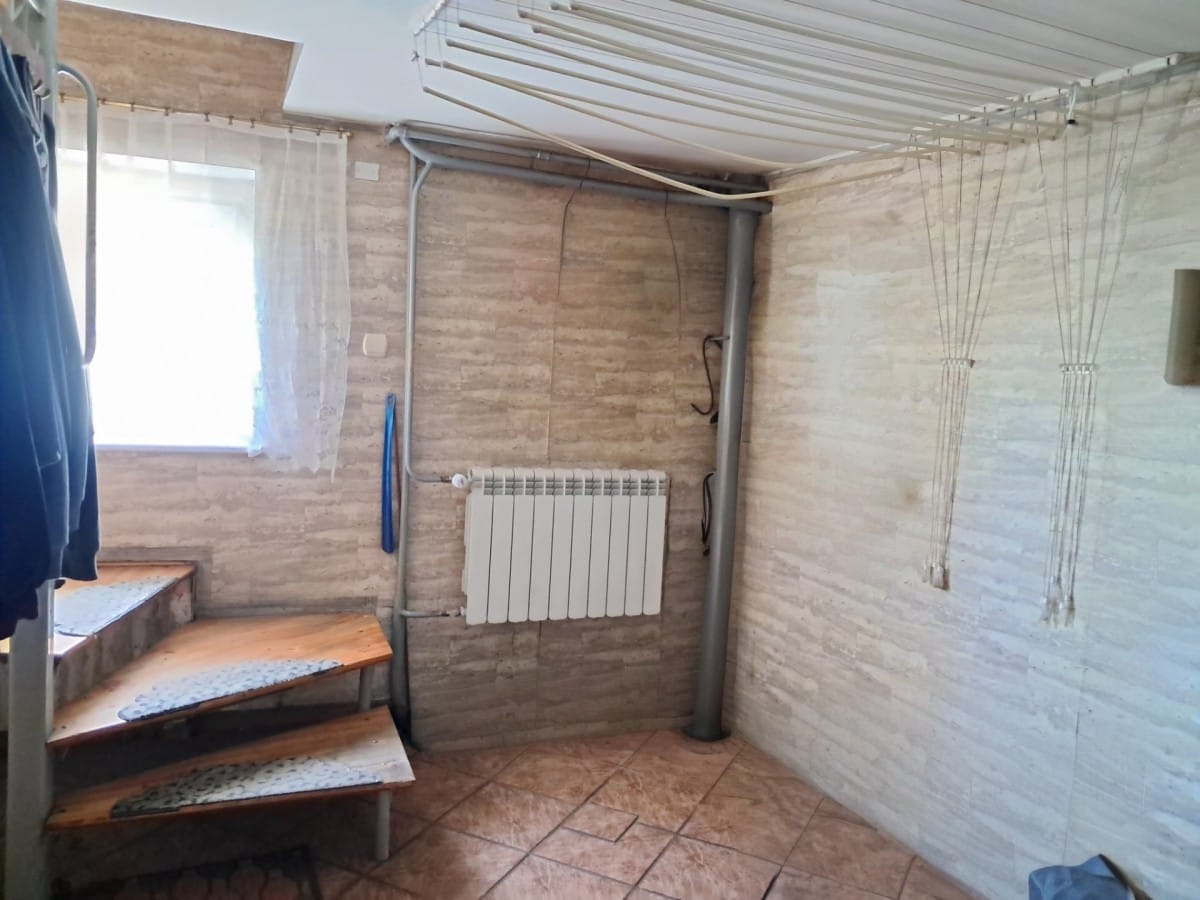 Dom 5 pokojowe na Sprzedaż