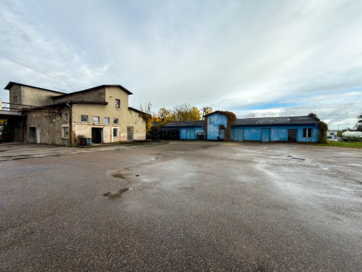 Lokal użytkowy  pokojowe na Sprzedaż