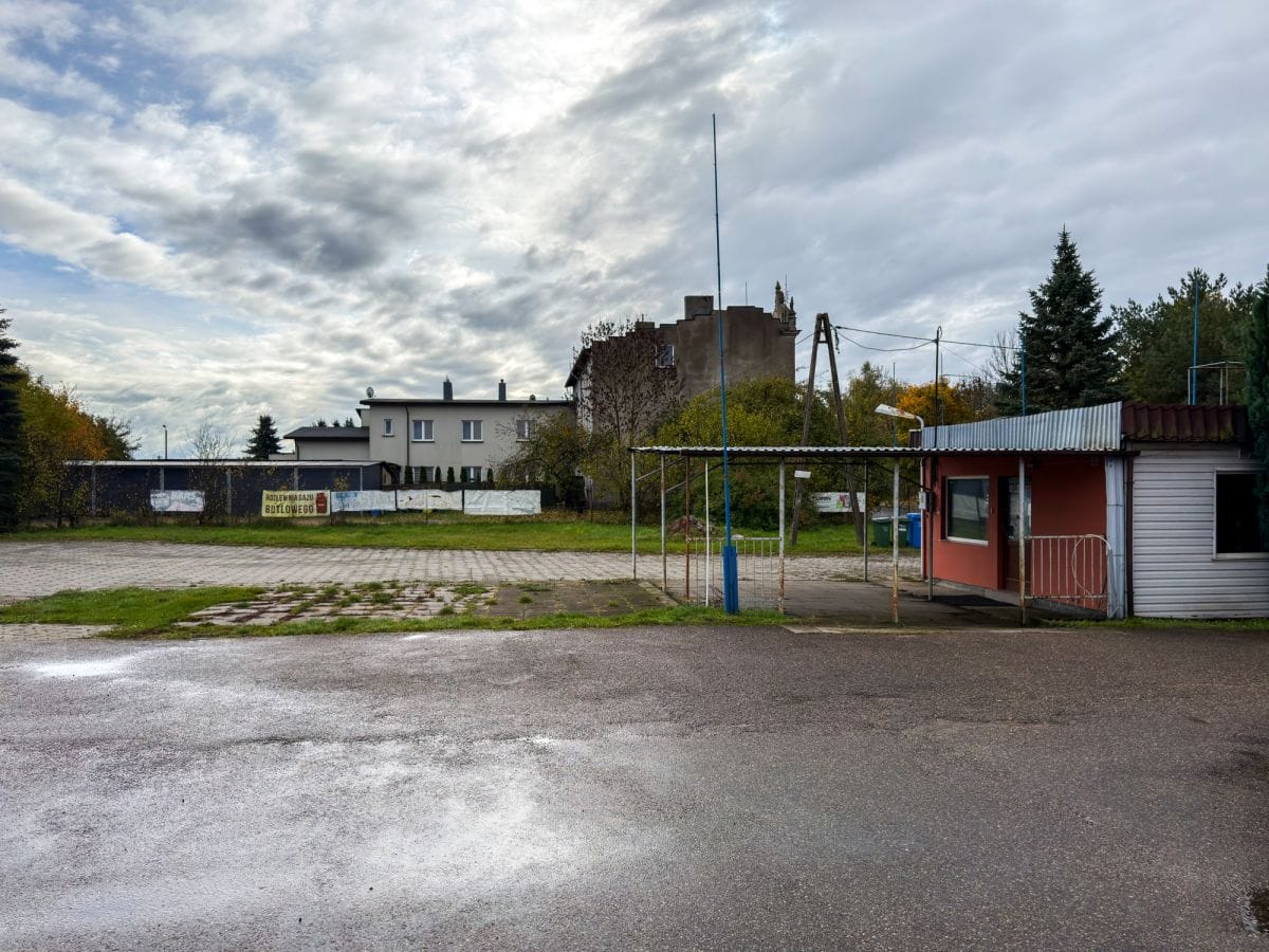 Lokal użytkowy  pokojowe na Sprzedaż