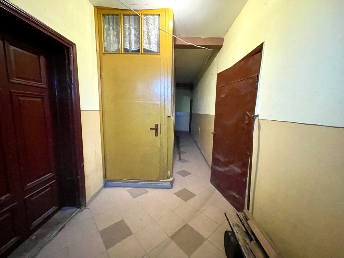 Dom 5 pokojowe na Sprzedaż