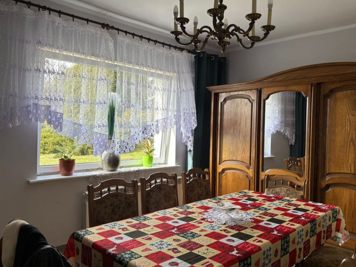 Dom 4 pokojowe na Sprzedaż