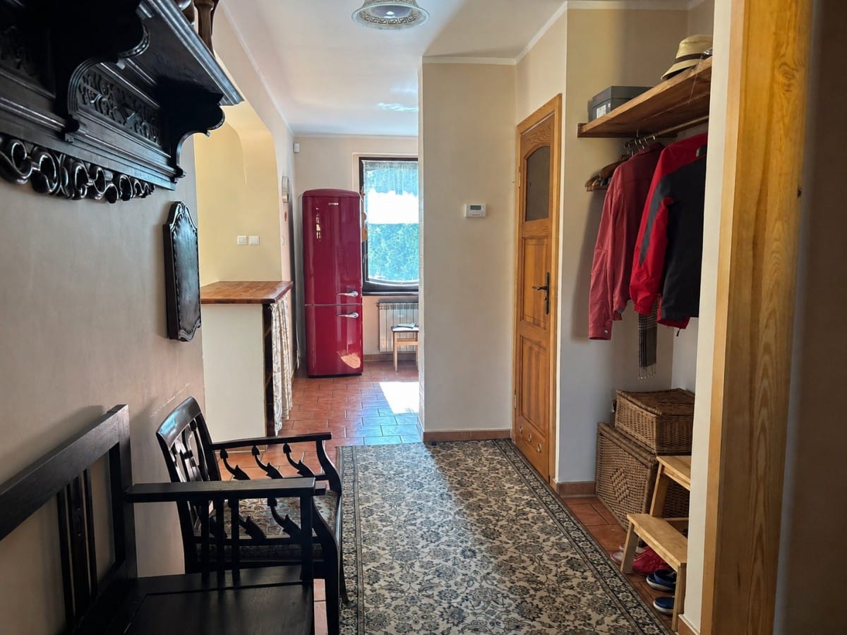 Dom 5 pokojowe na Sprzedaż