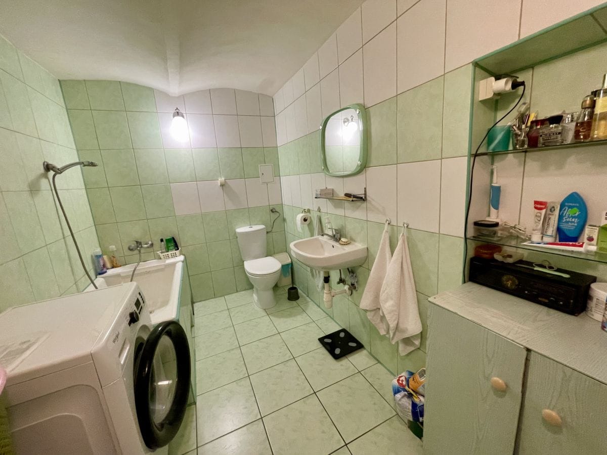 Dom 6 pokojowe na Sprzedaż