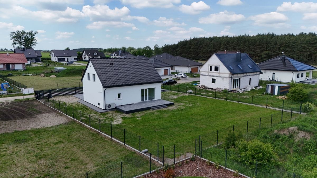 Dom 4 pokojowe na Sprzedaż