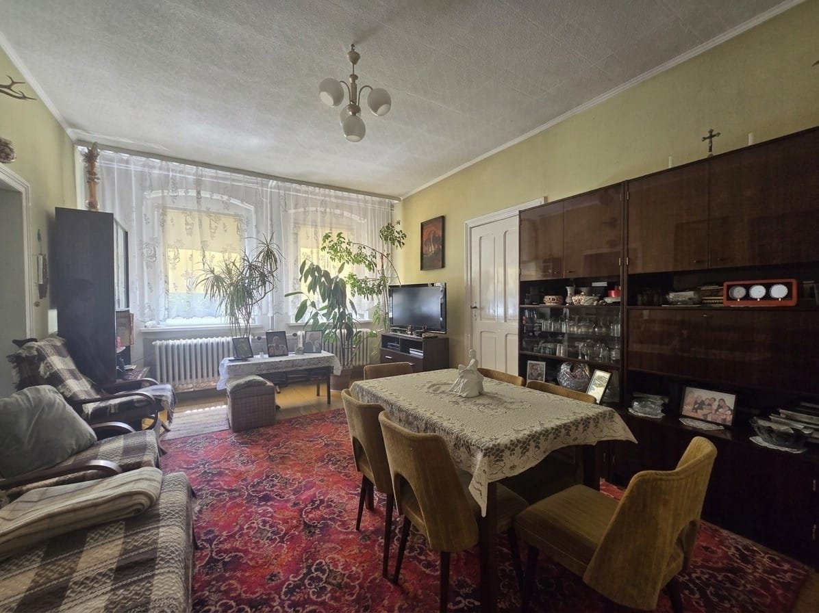 Lokal użytkowy  pokojowe na Sprzedaż
