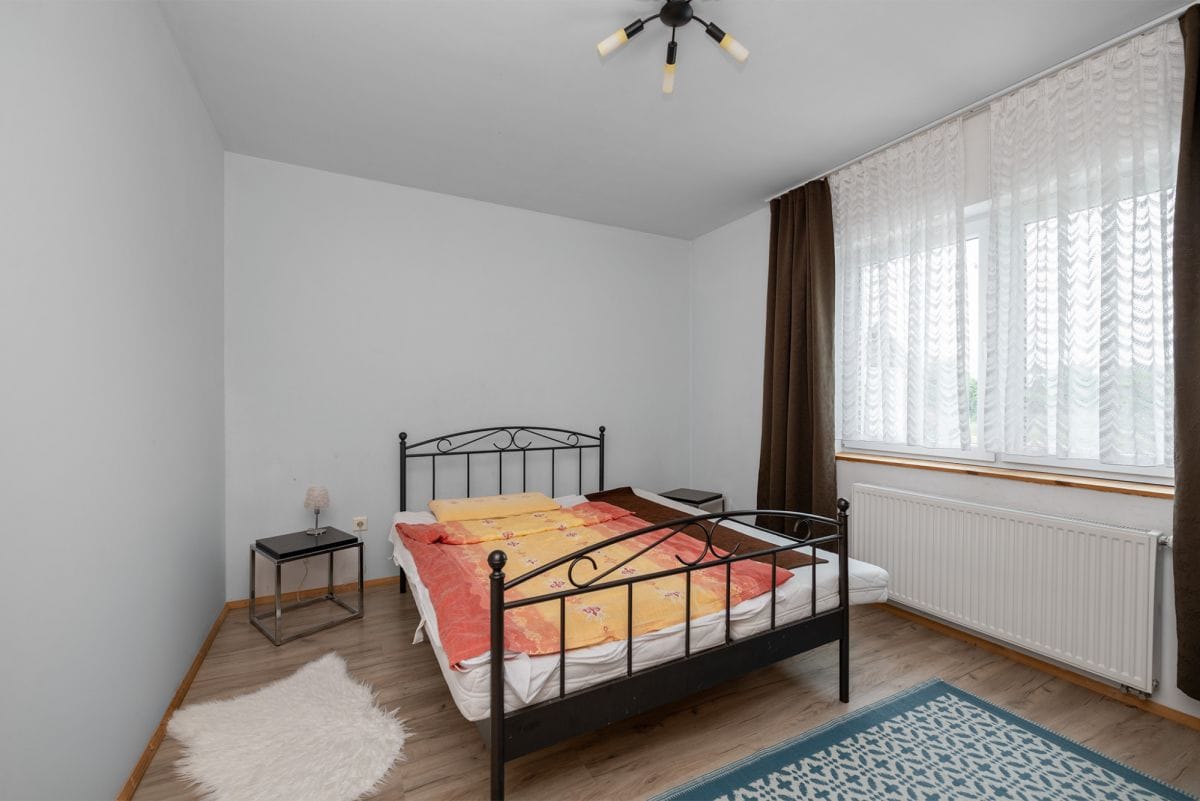 Dom 6 pokojowe na Sprzedaż